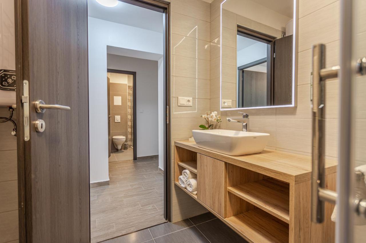 Viktoria Apartman Gyula Exterior foto
