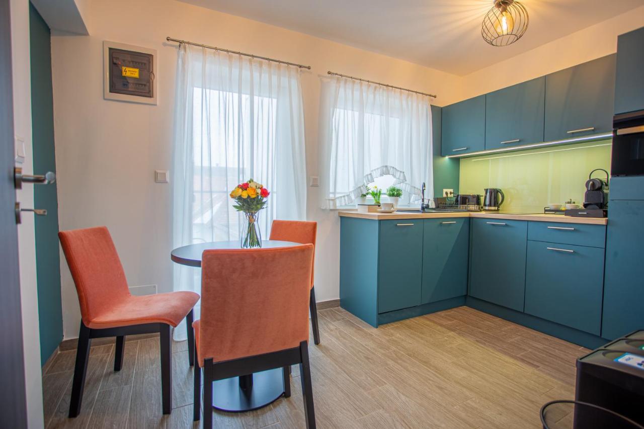 Viktoria Apartman Gyula Exterior foto