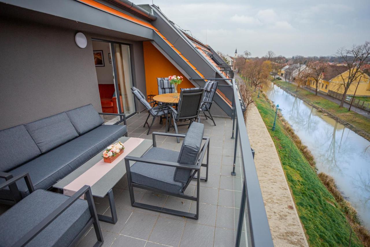Viktoria Apartman Gyula Exterior foto