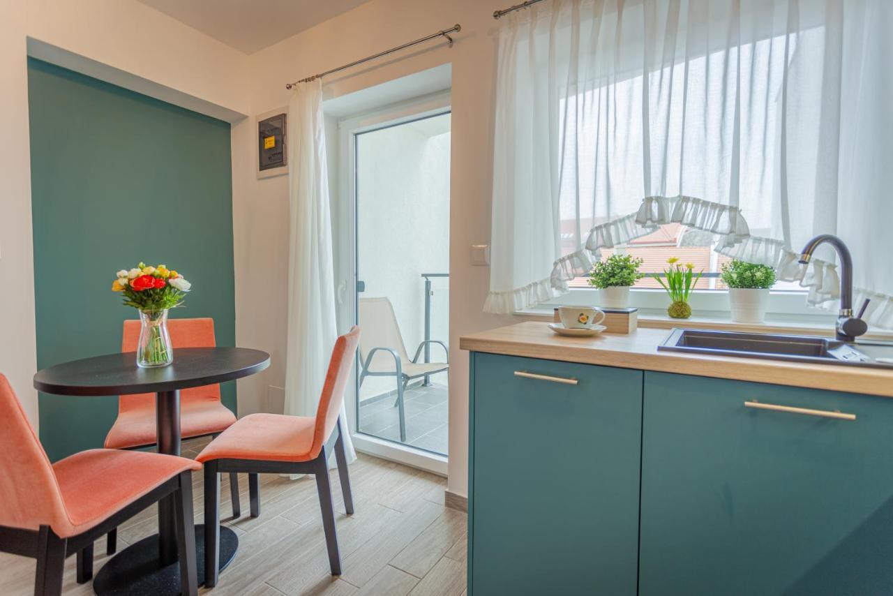 Viktoria Apartman Gyula Exterior foto