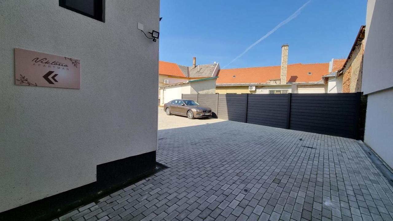 Viktoria Apartman Gyula Exterior foto