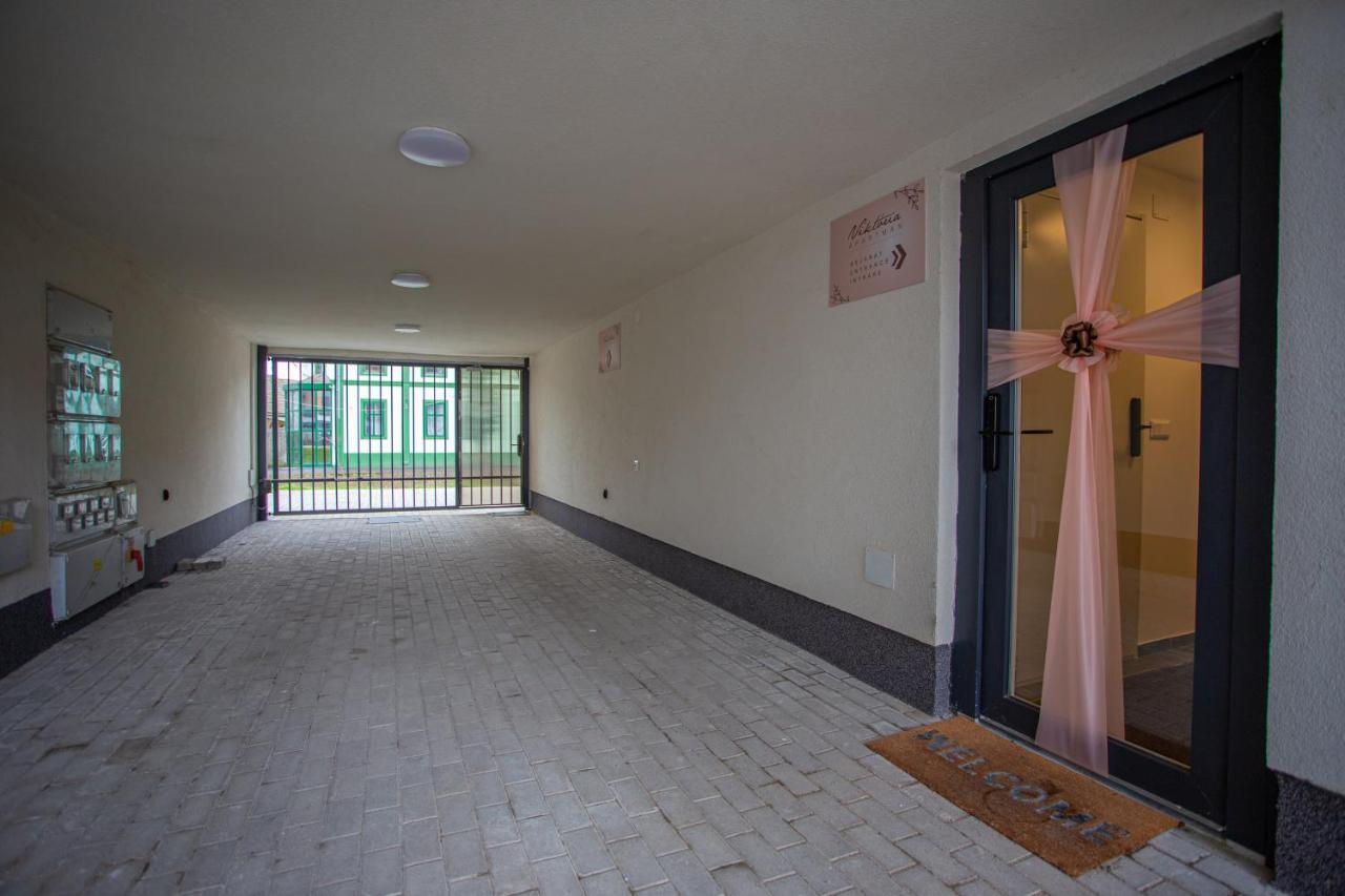 Viktoria Apartman Gyula Exterior foto